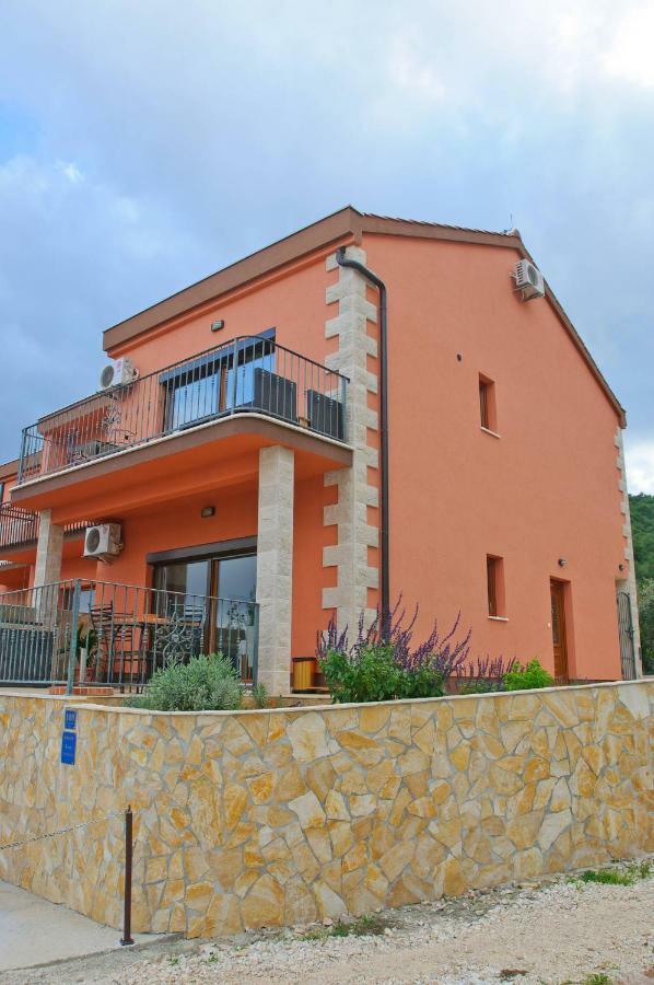 Apartments Villa San Antonio Slatine Exteriér fotografie